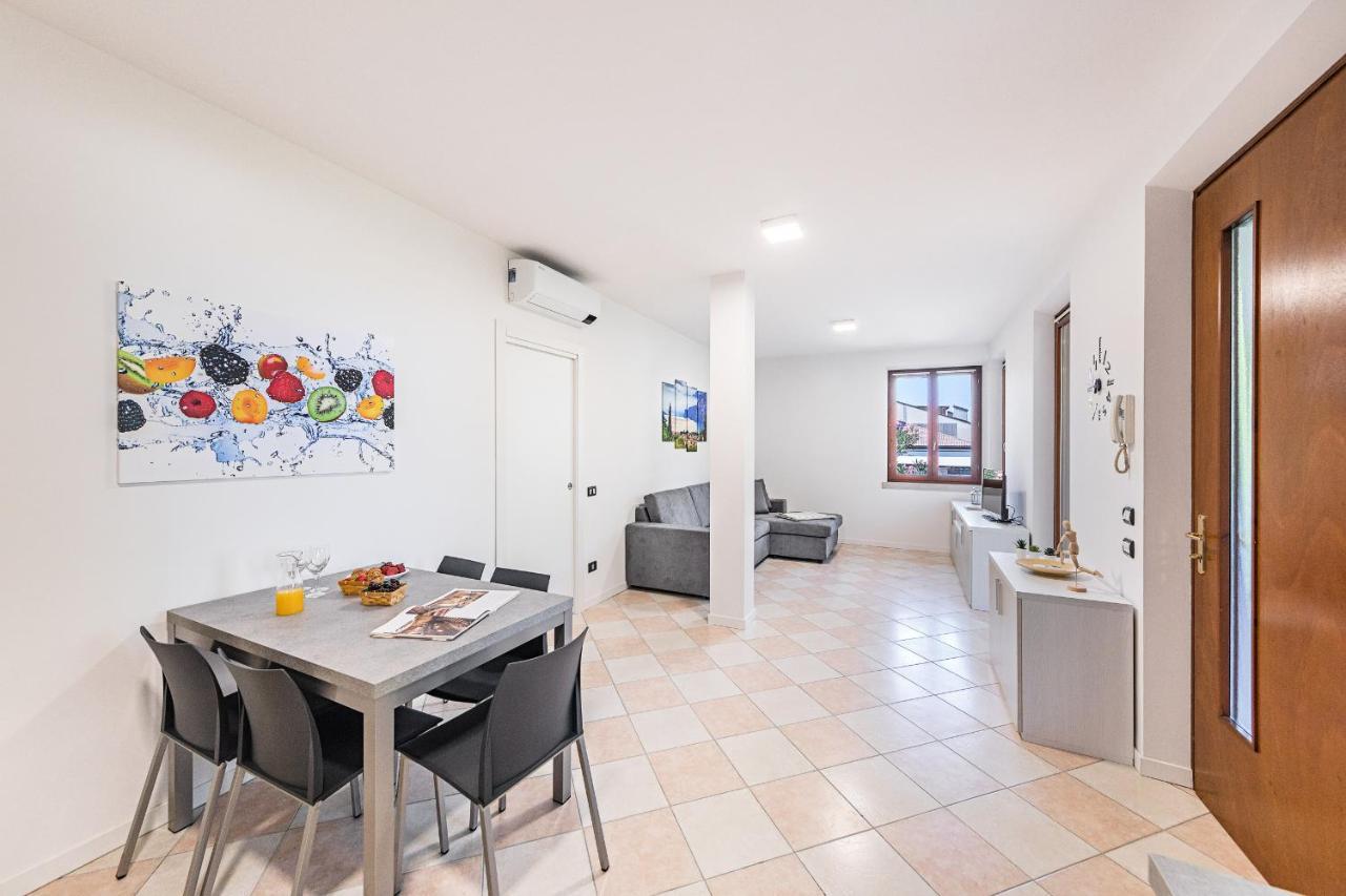 Ferienwohnung I Ciliegi 1-09 Con Piscina By Wonderful Italy Desenzano del Garda Exterior foto